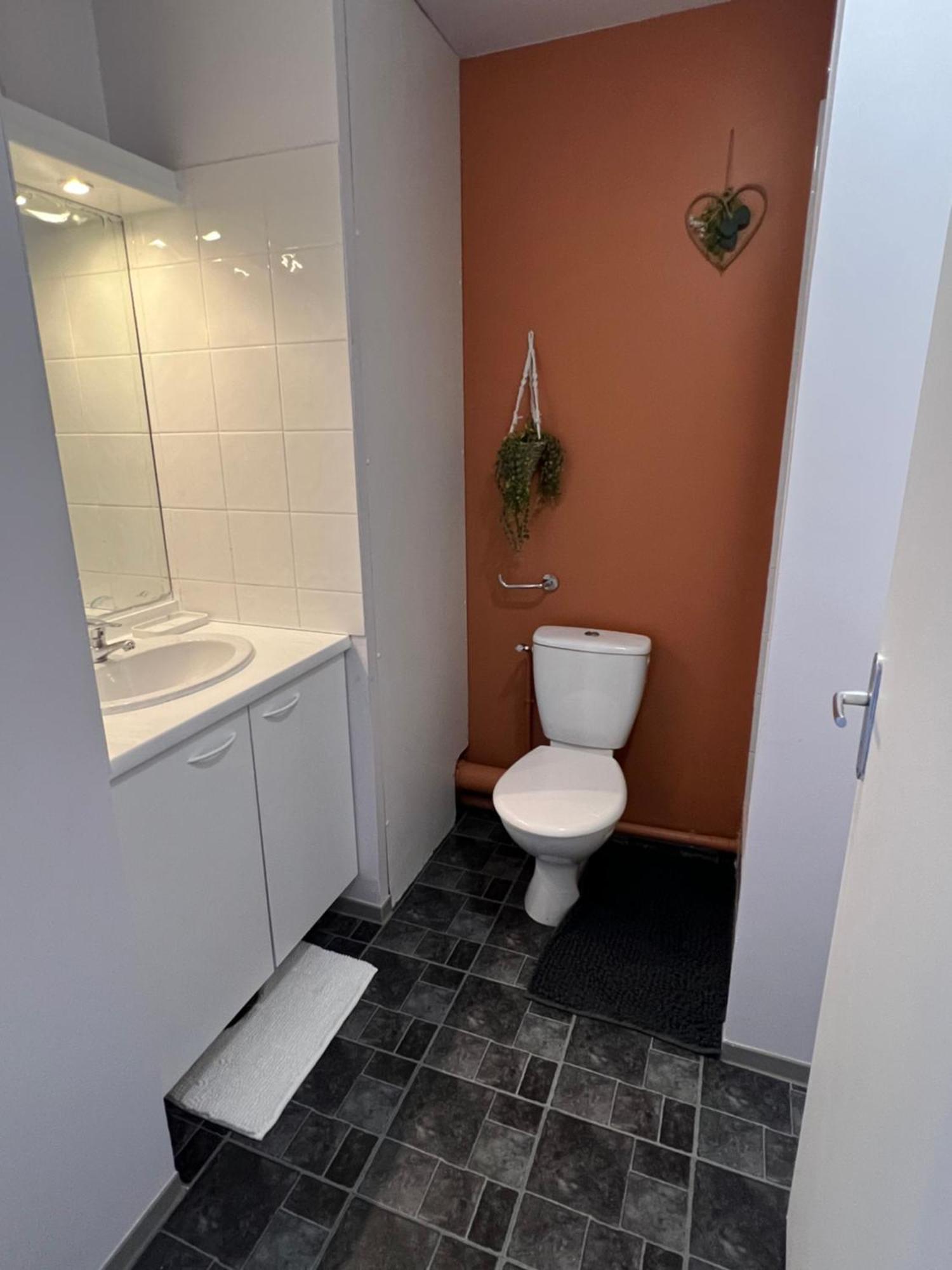 Studio Appart'Hotel Gare Tgv Avec Place Privee Awinion Zewnętrze zdjęcie