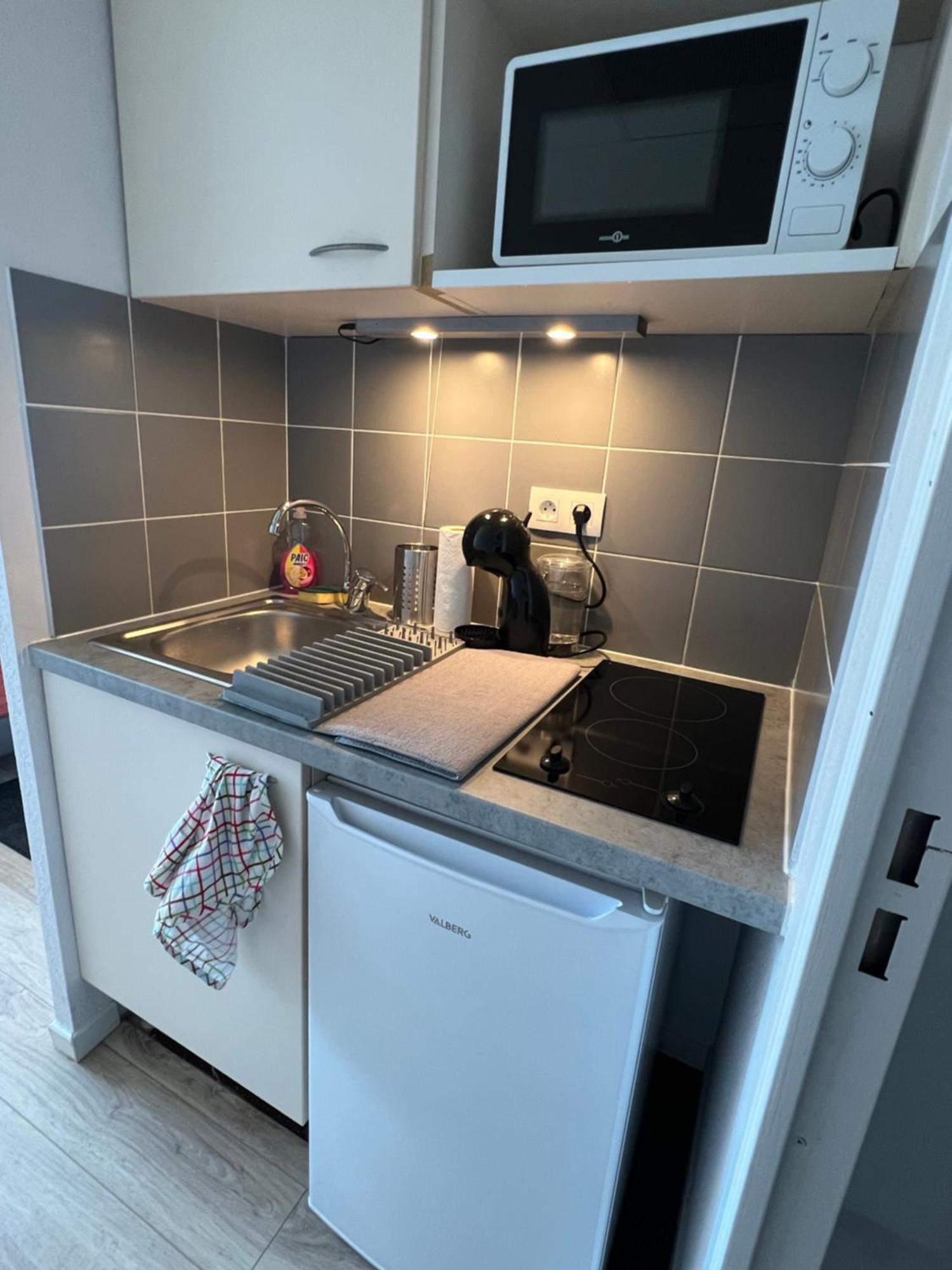 Studio Appart'Hotel Gare Tgv Avec Place Privee Awinion Zewnętrze zdjęcie
